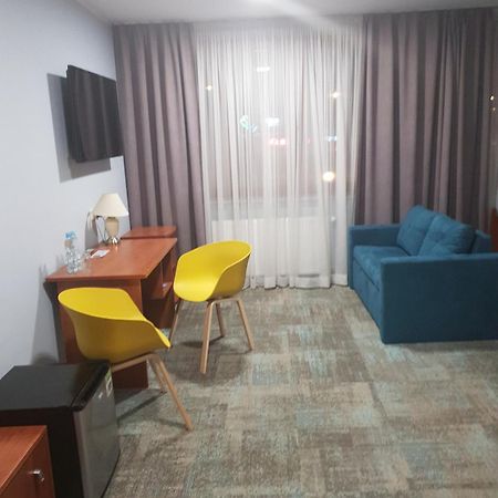 Carina Hotel Tczew Eksteriør billede