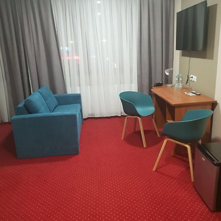 Carina Hotel Tczew Eksteriør billede