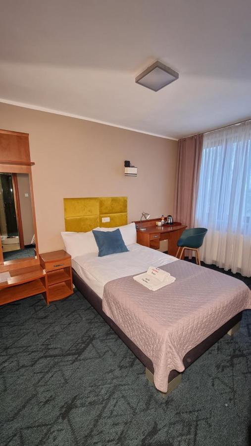 Carina Hotel Tczew Eksteriør billede