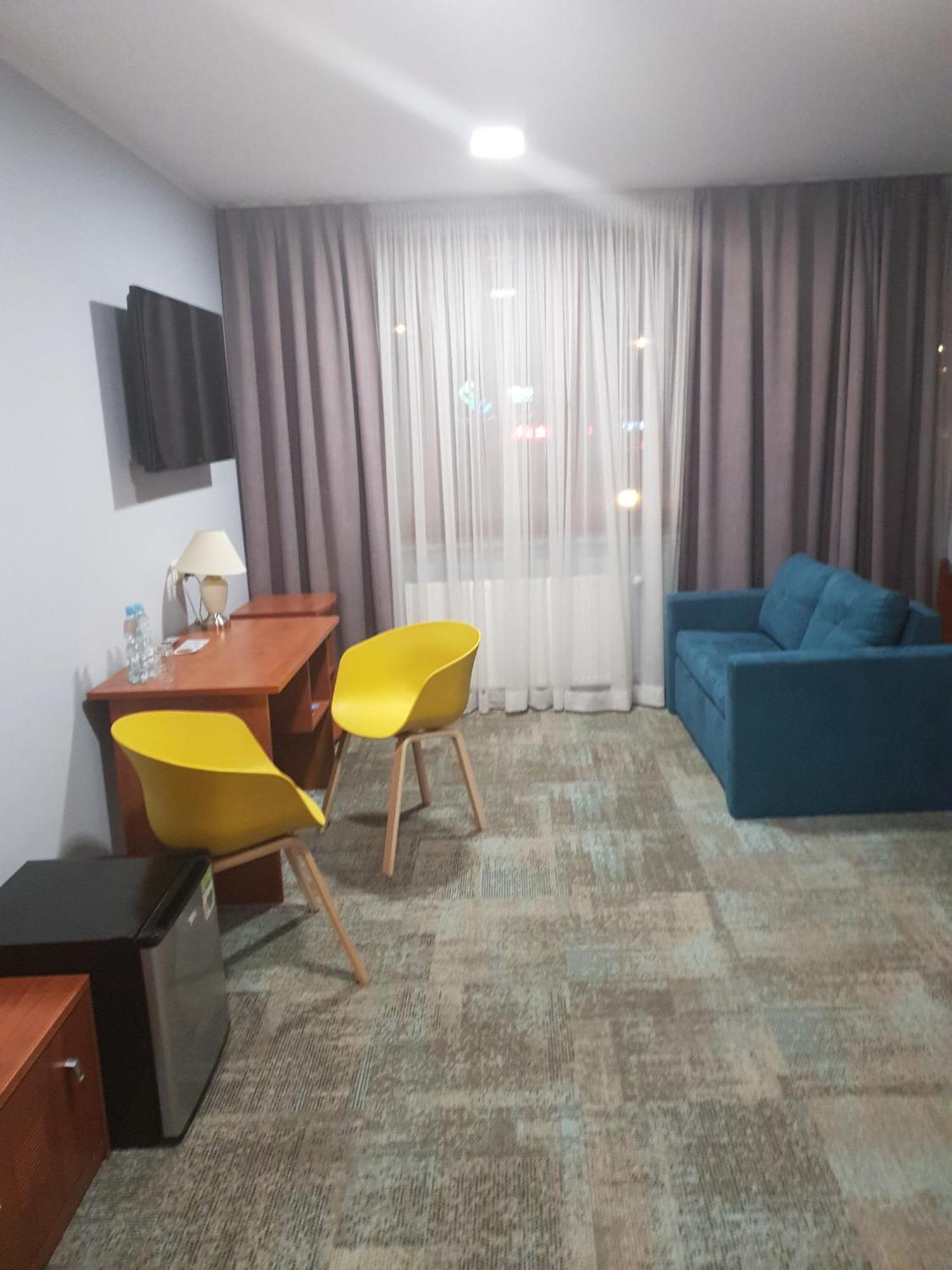Carina Hotel Tczew Eksteriør billede